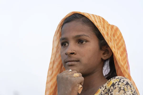 Pushkar India Července 2018 Mladá Indická Dívka Poušti Včas Pushkar — Stock fotografie