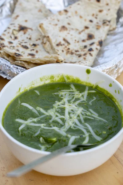 Palak Paneer Spinach Cottage Cheese Curry Healthy Main Course Recipe — Stock Photo, Image
