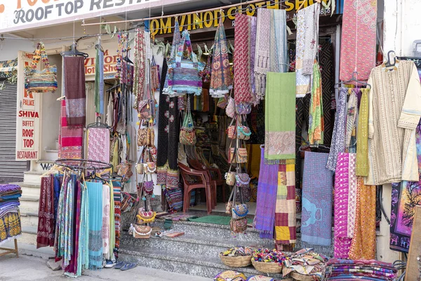 Pushkar Inde Novembre 2018 Vente Vêtements Cadeaux Marché Rue Ville — Photo