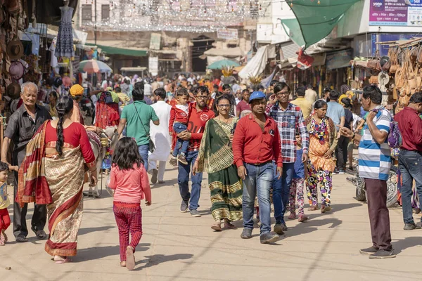 Pushkar Ινδία Νοεμβρίου 2018 Άνθρωποι Πόδια Ένα Πολυσύχναστο Δρόμο Στην — Φωτογραφία Αρχείου