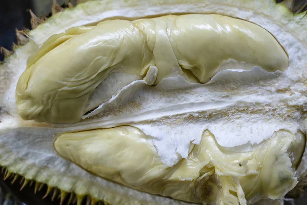 Świeże tło cięte Durian, król owoców z Tajlandii, zbliżenie — Zdjęcie stockowe