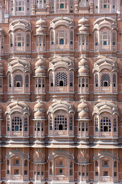 Hawa Mahal, rózsaszín palota szelek a régi város Jaipur, Rajasthan, India — Stock Fotó