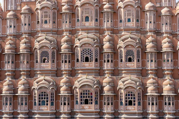 Hawa mahal, rosa Palast der Winde in der Altstadt von Jaipur, Rajasthan, Indien — Stockfoto