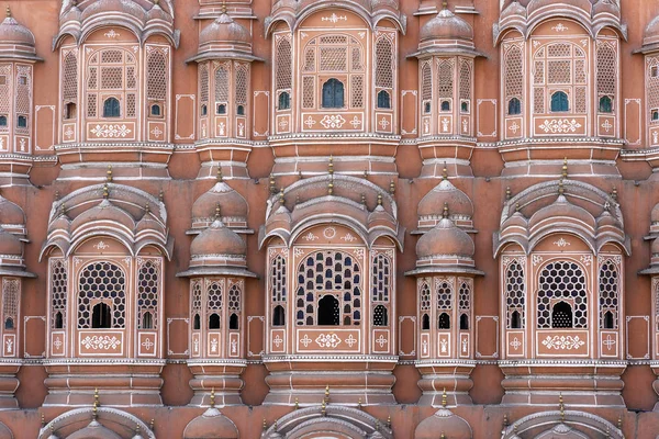 Hawa Mahal, rózsaszín palota szelek a régi város Jaipur, Rajasthan, India — Stock Fotó