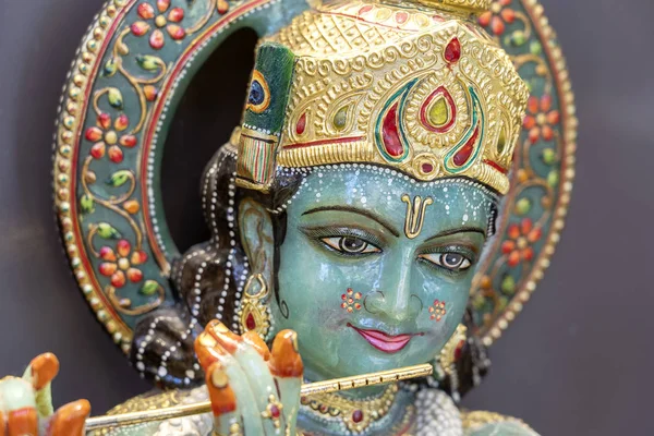 Detalhe da estátua Shiva, ídolo hindu no templo em Rishikesh, Índia, close-up — Fotografia de Stock