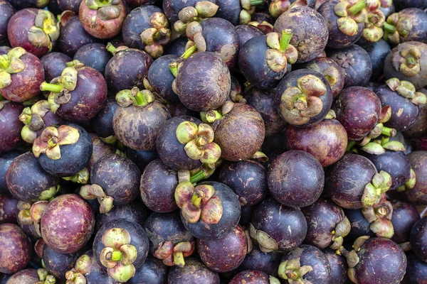 Many mangosteen to sell at the markets in Thailand — Stock Photo, Image