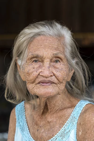 Portrait old woman on street market in island Koh Phangan, Thailand , close up — Stock Photo, Image