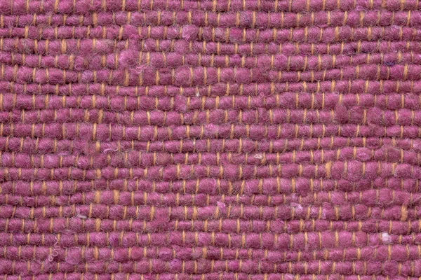 Textura o fondo de tela roja. Detalle de alfombra roja asiática en Bali, Indonesia. Primer plano. — Foto de Stock