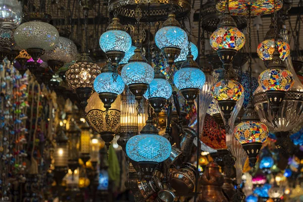 Colorful turkish glass lamps for sale at the street market in Bodrum, Turkey. Close up — Stock Photo, Image