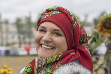 Ulusal kostümleri Ukraynalı kadınlar şehir Slavuta, Ukrayna Etno-eko festivali Kolodar katılmak