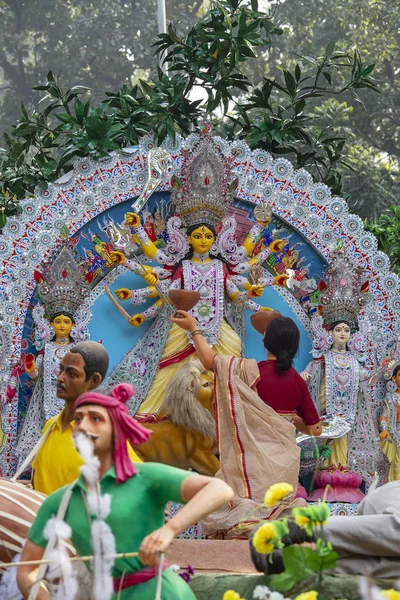 Godin Kali tijdens Durga Puja op een pandal scherm in New Delhi, India — Stockfoto