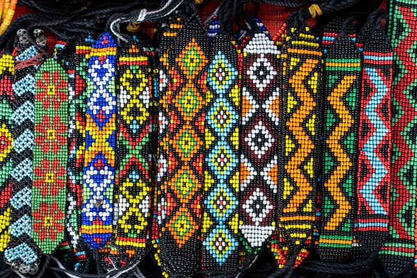 Tribal Colorida Pulseiras Contas Para Venda Para Turistas Mercado Rua — Fotografia de Stock