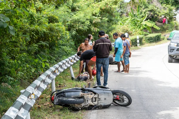 Koh Phangan Tailandia Febrero 2020 Accidente Motocicleta Ocurrido Carretera Isla — Foto de Stock