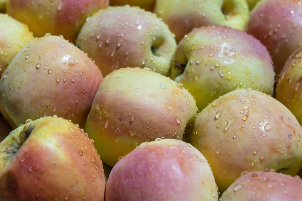 Rohe Gelbe Äpfel Werden Auf Einem Lokalen Streetfood Markt Auf — Stockfoto