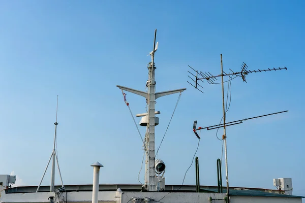 Ships Antenna Navigation System Ferry Boat Sunlight Blue Sky Background — Stock Photo, Image