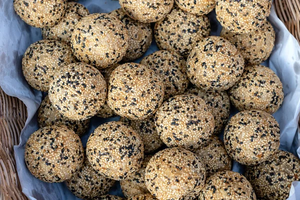 Coconut Rice Balls Sesame Seeds Traditional Thai Dessert Made Rice — Stock Photo, Image