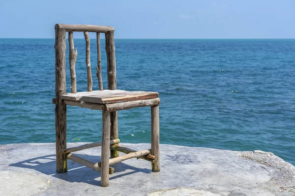 Houten Stoel Leeg Café Naast Zeewater Tropisch Strand Sluit Maar — Stockfoto