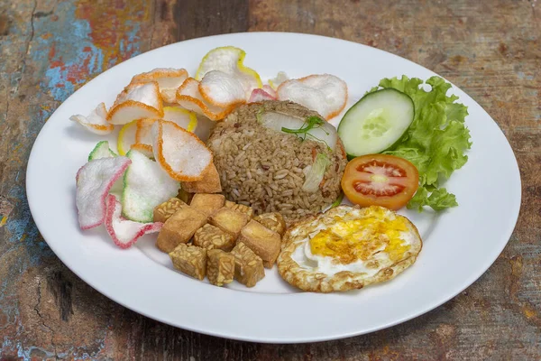 Fried Rice Vegetables Rice Chips Cheese Tofu Fried Egg Old — Stock Photo, Image