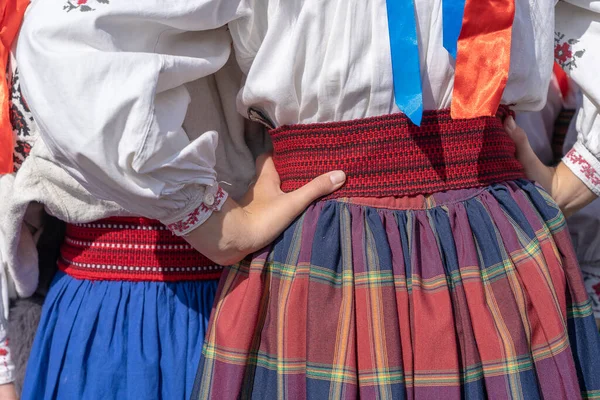 Barevné Oblečení Mladých Dívek Během Festivalu Ukrajině Zavřít — Stock fotografie