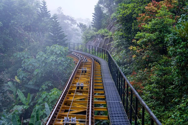 Vista Dos Trilhos Teleférico Belas Montanhas Norte Vietnã Funicular Perto — Fotografia de Stock