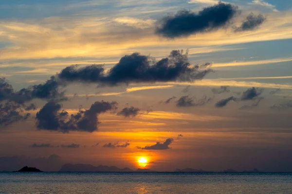 Beautiful Sunset Calm Sea Water Summer Vacation Concept Island Koh — Stock Photo, Image