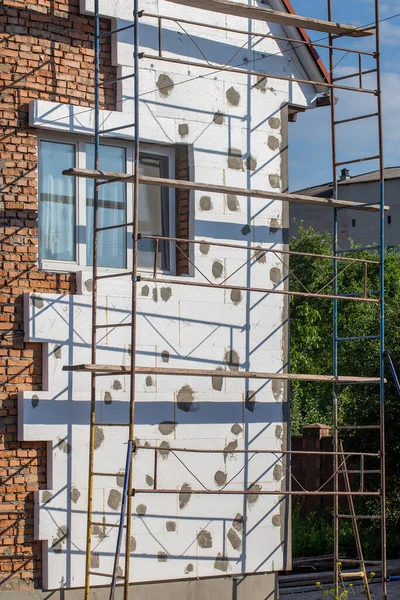 Baugerüst Haus Renovierung Haus Für Die Renovierung Mit Dem Gerüst — Stockfoto