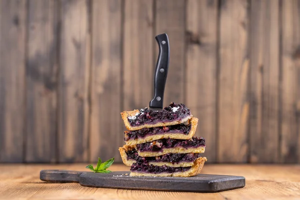 Nahaufnahme Von Heidelbeerkuchenstücken Und Messer Hausgemachtes Bio Dessert Blaubeertorte Mit — Stockfoto