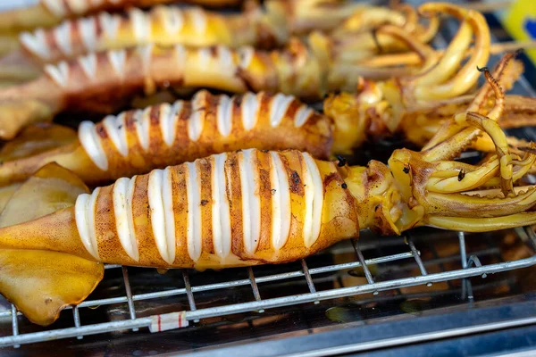 Grillade Bläckfiskar Till Salu Gatumarknaden Koh Phangan Thailand Thailändskt Kök — Stockfoto