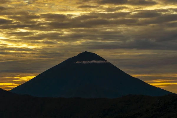 Scenic Sunrise Batur Agung Vulcano Kintamani Island Bali Indonesia Vista — Fotografia de Stock