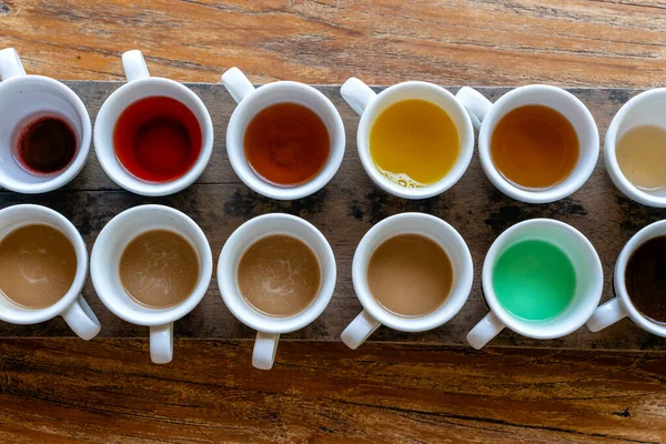 Традиционный Балийский Кофе Чай После Тестирования Деревянном Столе Убуде Остров — стоковое фото