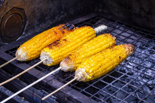 Gegrilde Maïskolf Markt Straatvoedsel Bali Indonesië Sluiten — Stockfoto