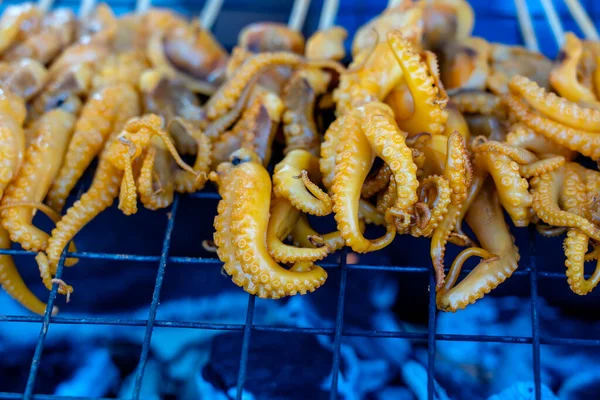 Calamari Grigliati Vendita Mercato Street Food Isola Koh Phangan Thailandia — Foto Stock