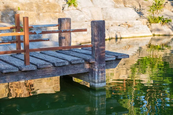 Stenen Pier Helder Meerwater Bij Berg Tijdens Zonsondergang Danang Vietnam — Stockfoto