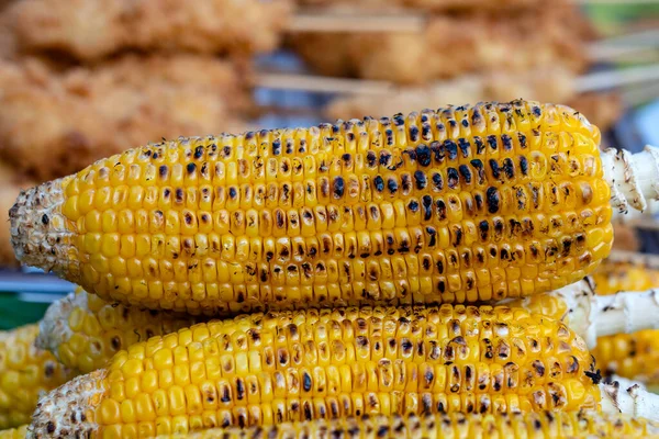 Gelber Gegrillter Mais Zum Verkauf Auf Dem Street Food Markt — Stockfoto