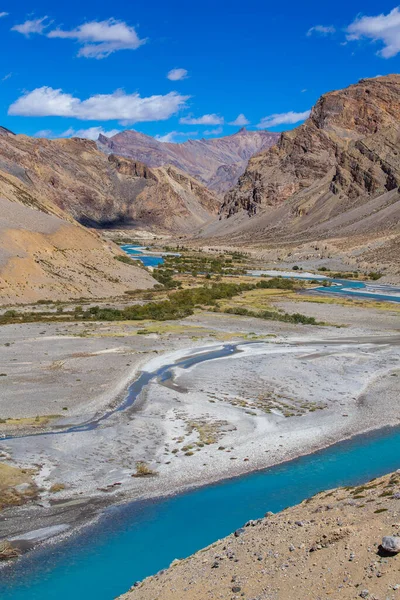 Himalaya Paisaje Montaña Largo Leh Manali Carretera India Río Azul — Foto de Stock