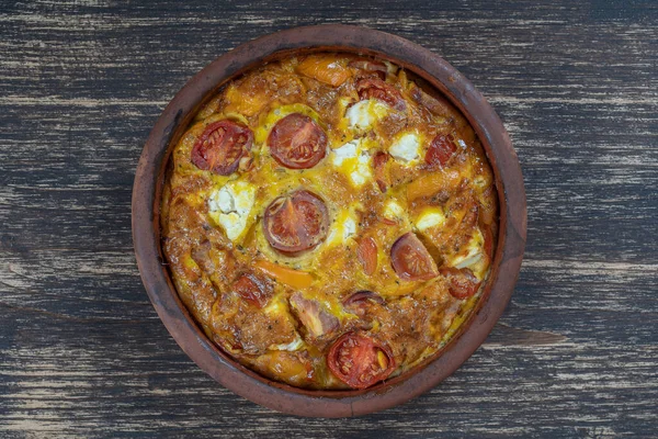 Tazón Cerámica Con Frittata Verduras Comida Vegetariana Simple Frittata Con — Foto de Stock