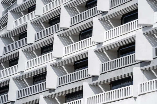 Detalhes Edifício Varanda Parede Moderna Padrão Linha Arquitetura Geométrica Nas — Fotografia de Stock