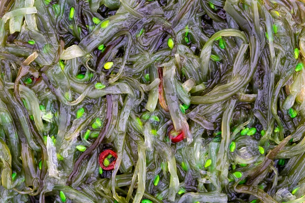 Ensalada Algas Con Semillas Sésamo Pimienta Roja Fondo Vista Superior — Foto de Stock
