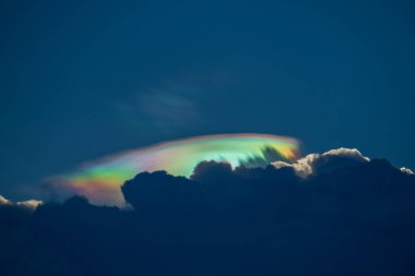 Vietnam 'da Da Nang şehrinin yakınlarında gökkuşağı bulutları vardı.