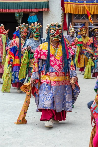 Lamayuru Gompa Jammu Kashmir India June13 2015 Monk Colored Clothes — Stock Photo, Image