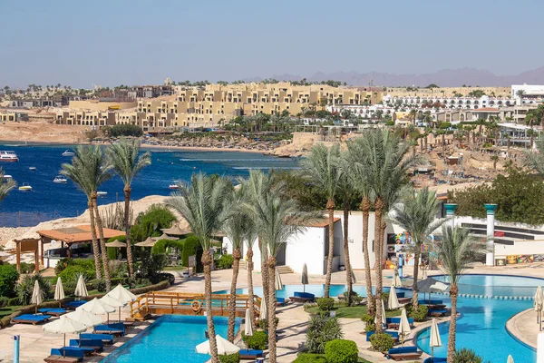 Sharm Sheikh Αιγυπτοσ Μαΐου 2018 Πισίνα Νωρίς Πρωί Δίπλα Στην — Φωτογραφία Αρχείου