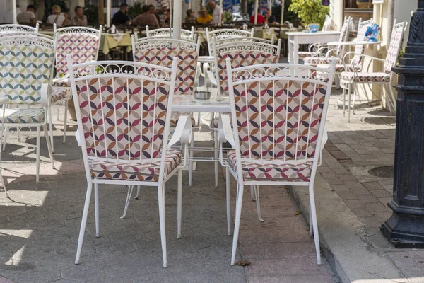 Mesa Vazia Cadeiras Restaurante Praia Ilha Kos Grécia Café Praia — Fotografia de Stock