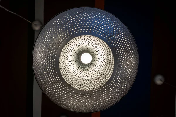 Untere Ansicht Der Modernen Deckenleuchte Lichtdekoration Konzept Moderne Hängende Deckenlampe — Stockfoto