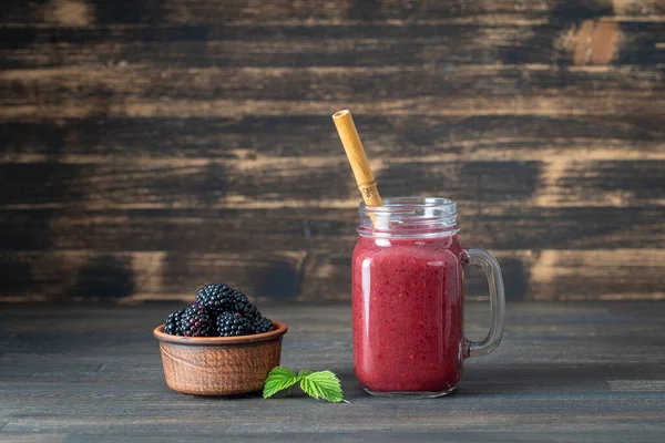 Fresh Blackberry Smoothie Glass Jar Wood Background Close Healthy Food — Stock Photo, Image