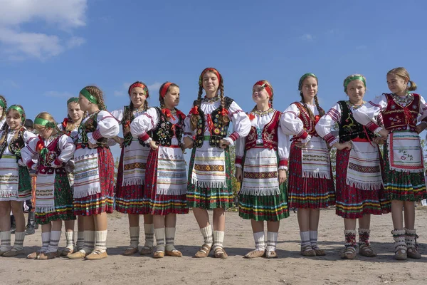 Slawuta Ukraine September 2019 Ukrainische Mädchen Nationaltrachten Nehmen Ethno Öko — Stockfoto