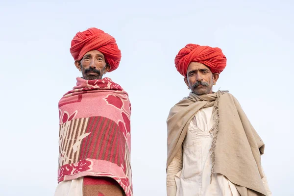 Pushkar India November 2018 Twee Indiase Mannen Woestijn Thar Tijdens — Stockfoto