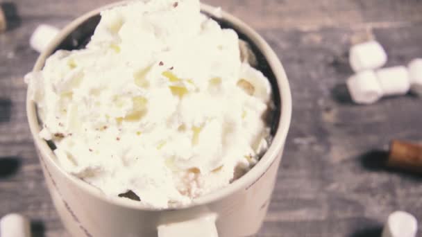 Whipped cream in a mug pour chocolate — Stock Video