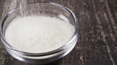 Ağır çekim ŞEKERLİK tablo yakın çekim üzerine dökün