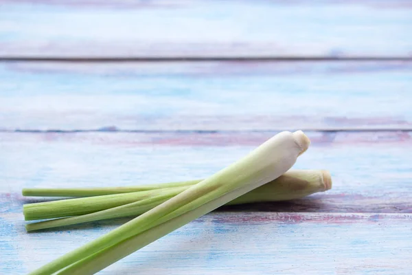 Close Fresh Organic Lemongrass Chemicals Wood Table Background Fresh Stems — Stock Photo, Image