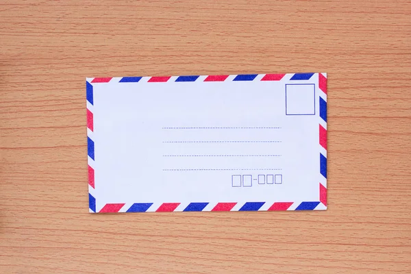 Bovenaanzicht Met Lucht Mail Envelop Houten Tafel Kantoor Werk — Stockfoto